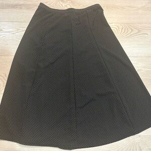 UNIQLO size M Black skirt with mini white polka dots. EUC